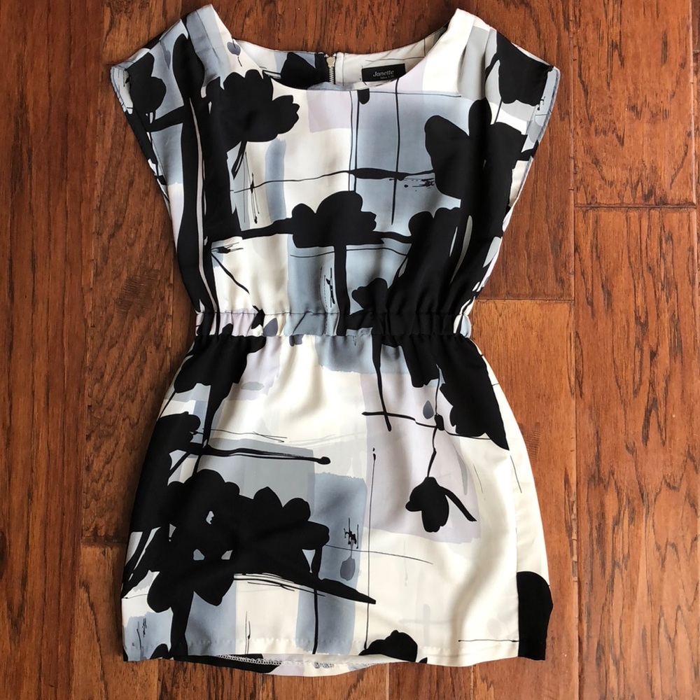 Janette size medium dress